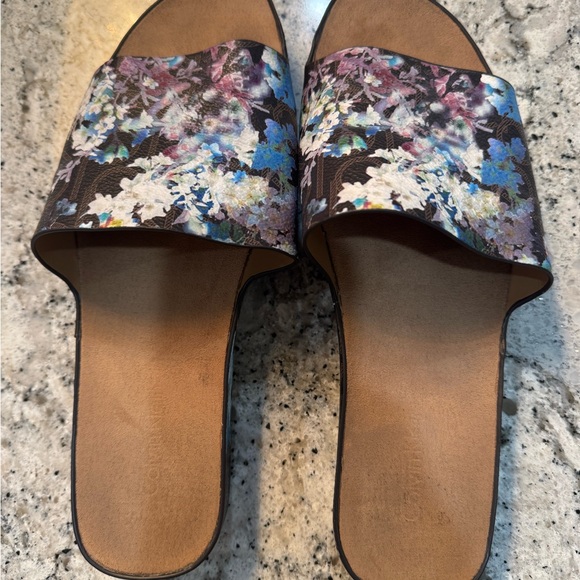 Calvin Klein Floral Slide Sandals - Black and Multicolor - Picture 3 of 10